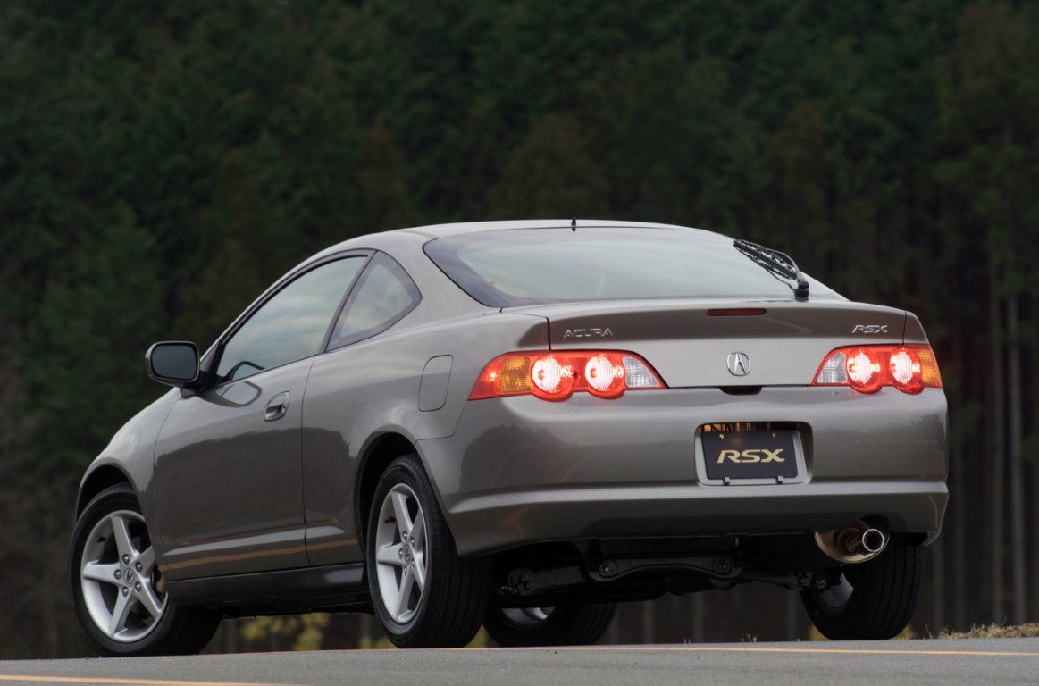 Acura RSX 2.0 i-VTEC (Automatic)